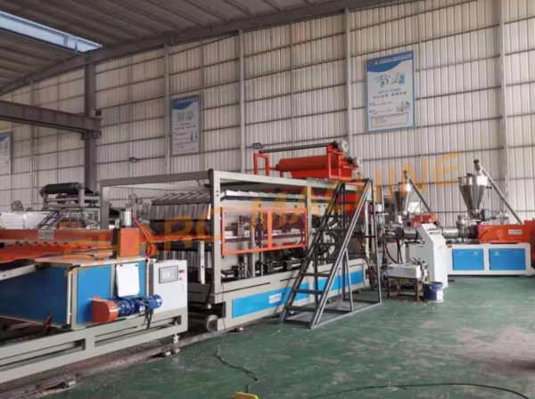 PVC resin tile extrusion production line