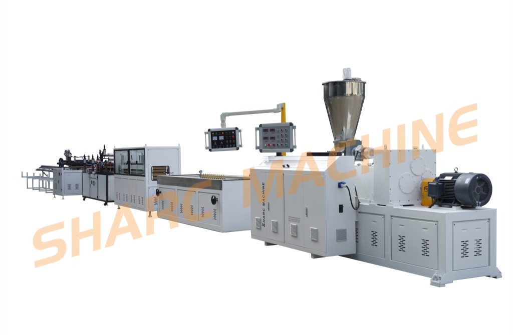 Automatic PVC skirting profiles production line